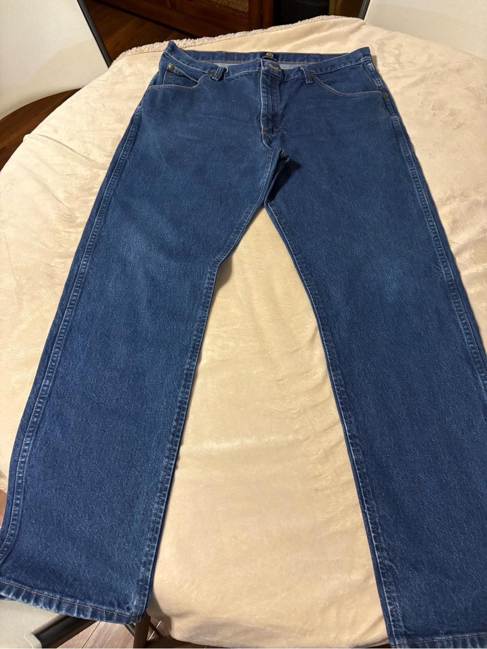 Wrangler Men’s Straight-Leg Dark Blue Jeans
